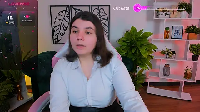 Viola  Shy online show from February 6, 2025, 9:17 pm