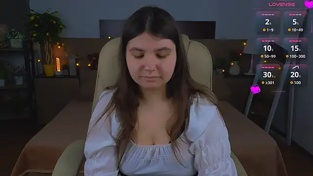 Viola  Shy online show from July 28, 2026, 8:52 pm