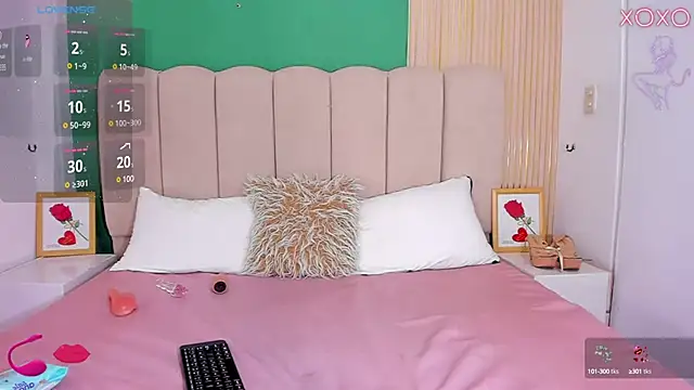 EmmyCruzZ online show from January 29, 2025, 3:44 am