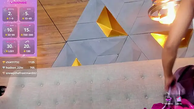 Snapshot of sarah_banks1 chatting on February 3, 2025, 7:00 pm sarah banks1 online show from February 3, 2025, 7:00 pm