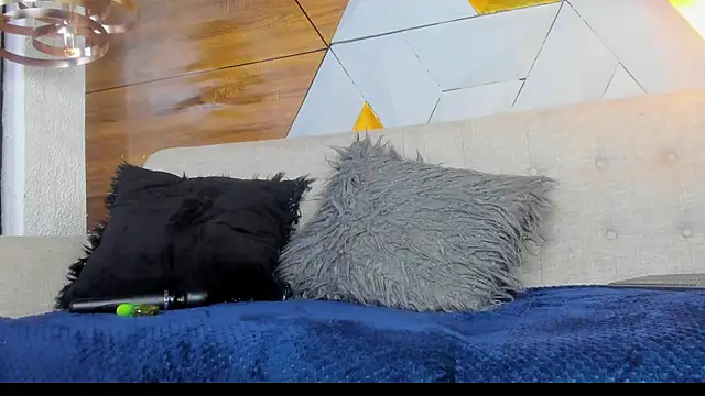 Snapshot of sarah_banks1 chatting on February 10, 2025, 8:00 pm sarah banks1 online show from February 10, 2025, 8:00 pm