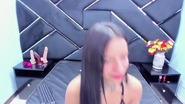 ChloeRosey online show from October 31, 2025, 4:02 am