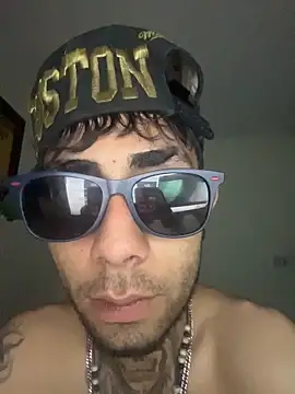 Snapshot of Luisositopoo chatting on June 22, 2026, 11:51 am Luisositopoo online show from June 22, 2026, 11:51 am