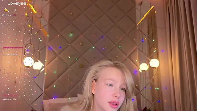 Sarra Cooper online show from December 27, 2024, 7:18 am