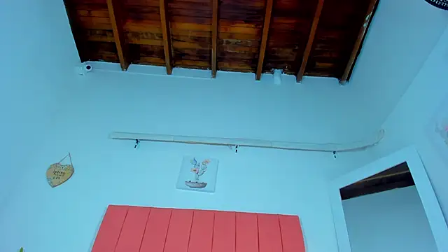 valen rose0 online show from January 9, 2025, 3:12 pm