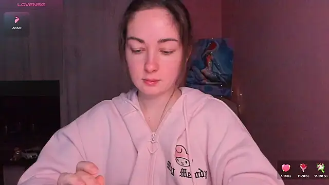 cClandesTina online show from February 28, 2025, 9:01 pm