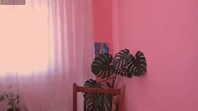 cClandesTina online show from March 16, 2025, 12:55 pm