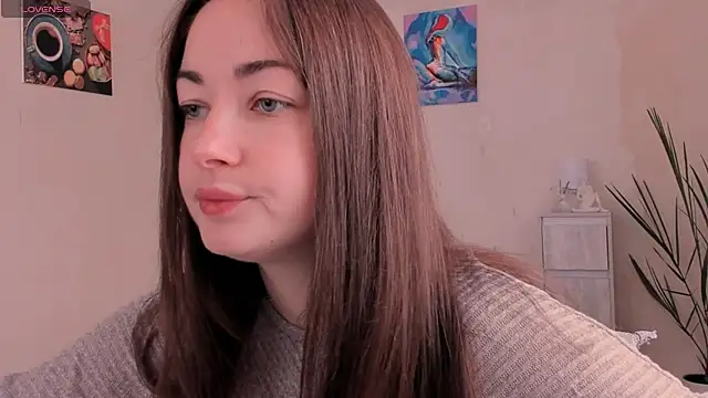 cClandesTina online show from October 16, 2025, 9:21 am