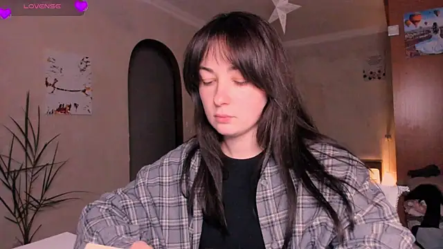 Snapshot of cClandesTina chatting on March 12, 2026, 6:25 pm cClandesTina online show from March 12, 2026, 6:25 pm