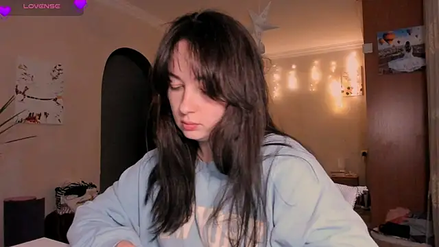 Snapshot of cClandesTina chatting on March 28, 2026, 10:09 pm cClandesTina online show from March 28, 2026, 10:09 pm