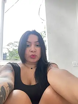 Pretty Isadora online show from December 29, 2024, 6:49 pm