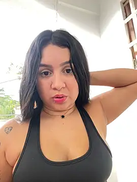 Pretty Isadora online show from January 7, 2025, 9:46 pm