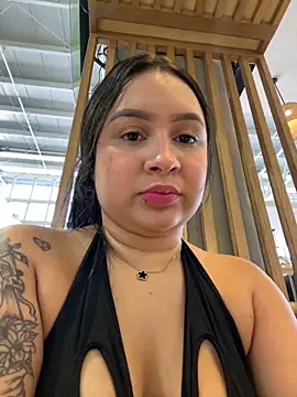 Pretty Isadora online show from January 22, 2025, 9:32 pm