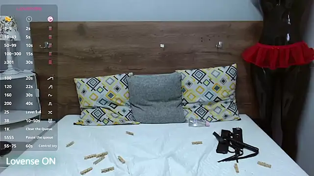 Snapshot of Hunter_Ignis chatting on January 24, 2025, 10:51 pm Hunter Ignis online show from January 24, 2025, 10:51 pm