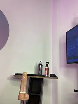 Snapshot of IsabellaGrey19 chatting on February 21, 2026, 7:59 pm IsabellaGrey19 online show from February 21, 2026, 7:59 pm