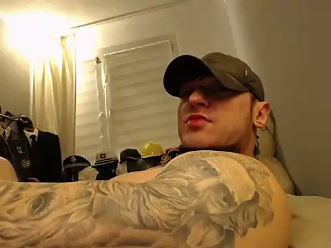 ballardbret online show from November 12, 2025, 1:39 am