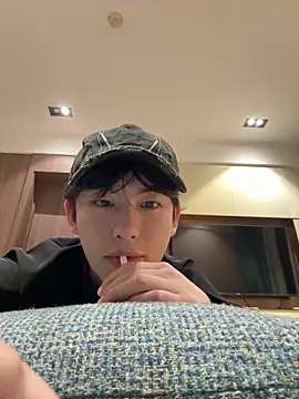 1a1a1alll online show from October 26, 2025, 3:29 pm