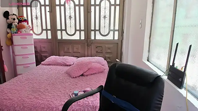 Snapshot of pamela_tcw chatting on March 10, 2025, 5:39 pm pamela tcw online show from March 10, 2025, 5:39 pm