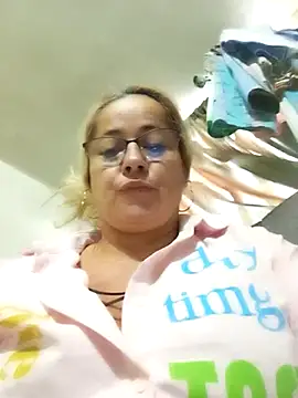 Snapshot of natally_ross21 chatting on December 22, 2024, 12:38 pm natally ross21 online show from December 22, 2024, 12:38 pm