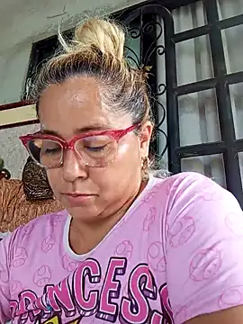 Snapshot of natally_ross21 chatting on February 5, 2025, 1:22 pm natally ross21 online show from February 5, 2025, 1:22 pm