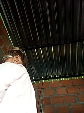 Snapshot of natally_ross21 chatting on October 15, 2025, 12:38 pm natally ross21 online show from October 15, 2025, 12:38 pm