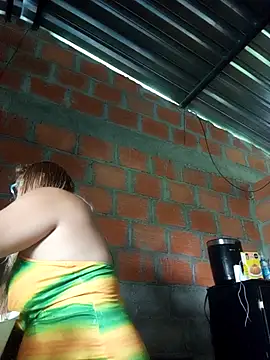 Snapshot of natally_ross21 chatting on October 17, 2025, 12:30 pm natally ross21 online show from October 17, 2025, 12:30 pm