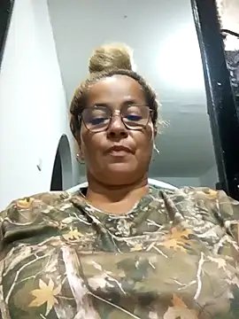 Snapshot of natally_ross21 chatting on November 16, 2025, 3:34 am natally ross21 online show from November 16, 2025, 3:34 am