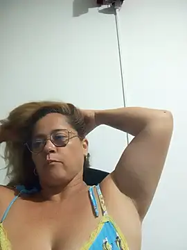 Snapshot of natally_ross21 chatting on November 18, 2025, 2:28 am natally ross21 online show from November 18, 2025, 2:28 am