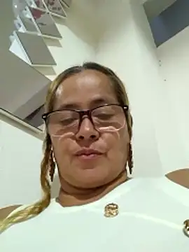 Snapshot of natally_ross21 chatting on June 18, 2026, 10:58 pm natally ross21 online show from June 18, 2026, 10:58 pm