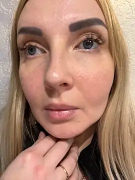 Snapshot of Aleksandrakis chatting on January 17, 2025, 8:55 pm Aleksandrakis online show from January 17, 2025, 8:55 pm