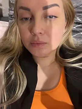 Snapshot of Aleksandrakis chatting on February 14, 2025, 8:48 pm Aleksandrakis online show from February 14, 2025, 8:48 pm