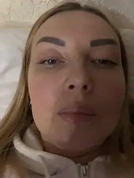 Snapshot of Aleksandrakis chatting on February 21, 2025, 3:21 pm Aleksandrakis online show from February 21, 2025, 3:21 pm