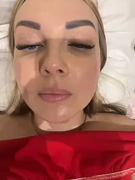 Snapshot of Aleksandrakis chatting on February 27, 2025, 12:45 pm Aleksandrakis online show from February 27, 2025, 12:45 pm