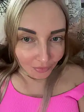 Snapshot of Aleksandrakis chatting on March 16, 2025, 2:22 pm Aleksandrakis online show from March 16, 2025, 2:22 pm