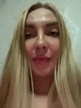 Snapshot of Aleksandrakis chatting on March 21, 2025, 7:02 pm Aleksandrakis online show from March 21, 2025, 7:02 pm