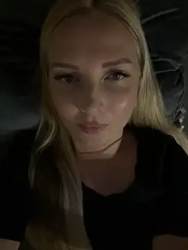 Snapshot of Aleksandrakis chatting on September 9, 2025, 8:19 pm Aleksandrakis online show from September 9, 2025, 8:19 pm