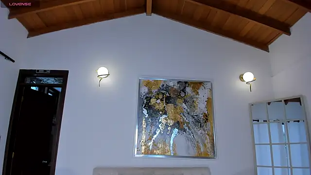 Snapshot of VictoriaMilan_ chatting on December 28, 2024, 7:54 pm VictoriaMilan online show from December 28, 2024, 7:54 pm