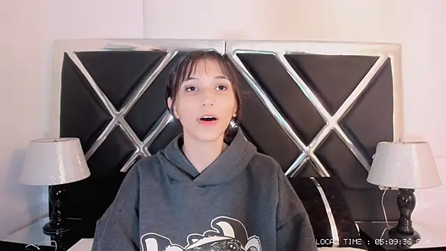 Naomi-Haruno online show from March 20, 2025, 10:10 am