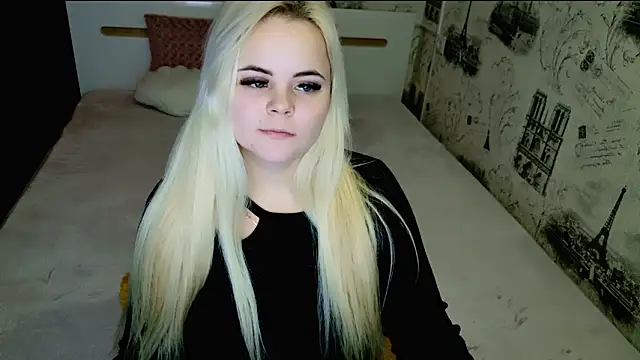 Snapshot of lovely-eyes chatting on February 3, 2026, 8:58 pm lovely-eyes online show from February 3, 2026, 8:58 pm