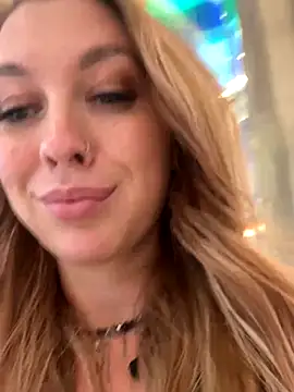 Sweet   Emily online show from December 3, 2024, 2:38 pm