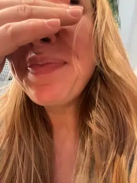 Sweet   Emily online show from January 19, 2025, 5:18 pm