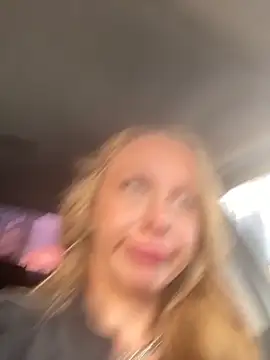 Sweet   Emily online show from October 7, 2025, 1:08 pm