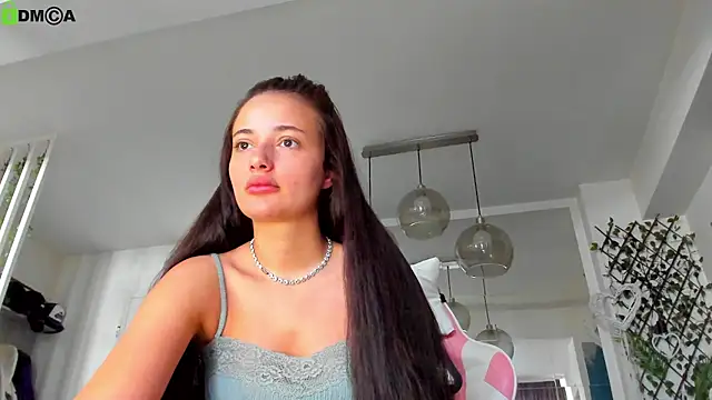 Snapshot of IreneVON chatting on June 27, 2026, 5:34 am IreneVON online show from June 27, 2026, 5:34 am