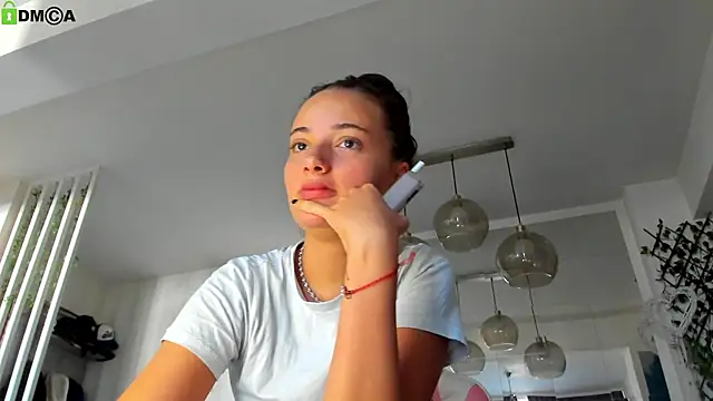 Snapshot of IreneVON chatting on July 19, 2026, 4:38 am IreneVON online show from July 19, 2026, 4:38 am