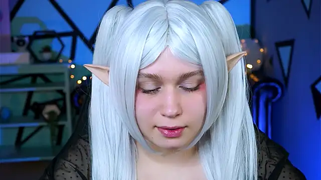 FioraMarmoris online show from January 3, 2025, 8:21 am