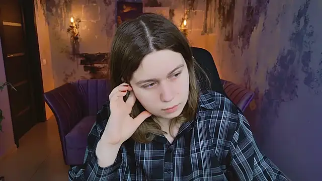 FioraMarmoris online show from February 2, 2025, 5:10 am