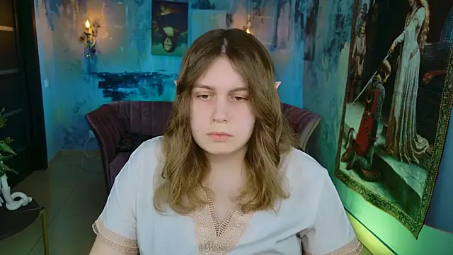 FioraMarmoris online show from March 13, 2025, 4:12 pm