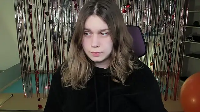 FioraMarmoris online show from March 16, 2025, 12:44 pm