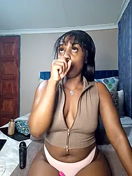 Queen-Chocolate online show from March 2, 2025, 11:20 pm