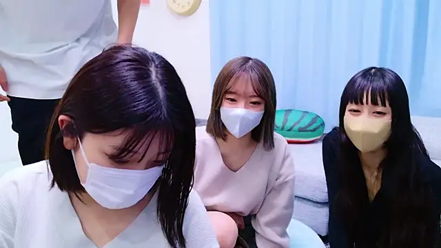 Snapshot of HaruruHappy chatting on January 17, 2025, 2:07 pm HaruruHappy online show from January 17, 2025, 2:07 pm